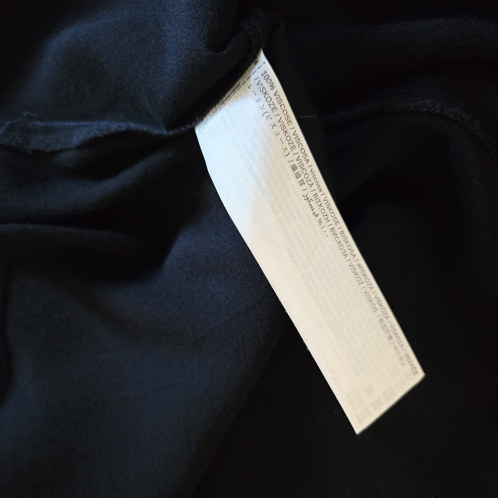 H&M Slip 100% Viscose Dress Women's Black Midi Side Zipper Flowy Drape Size US 8 - Picture 8 of 8